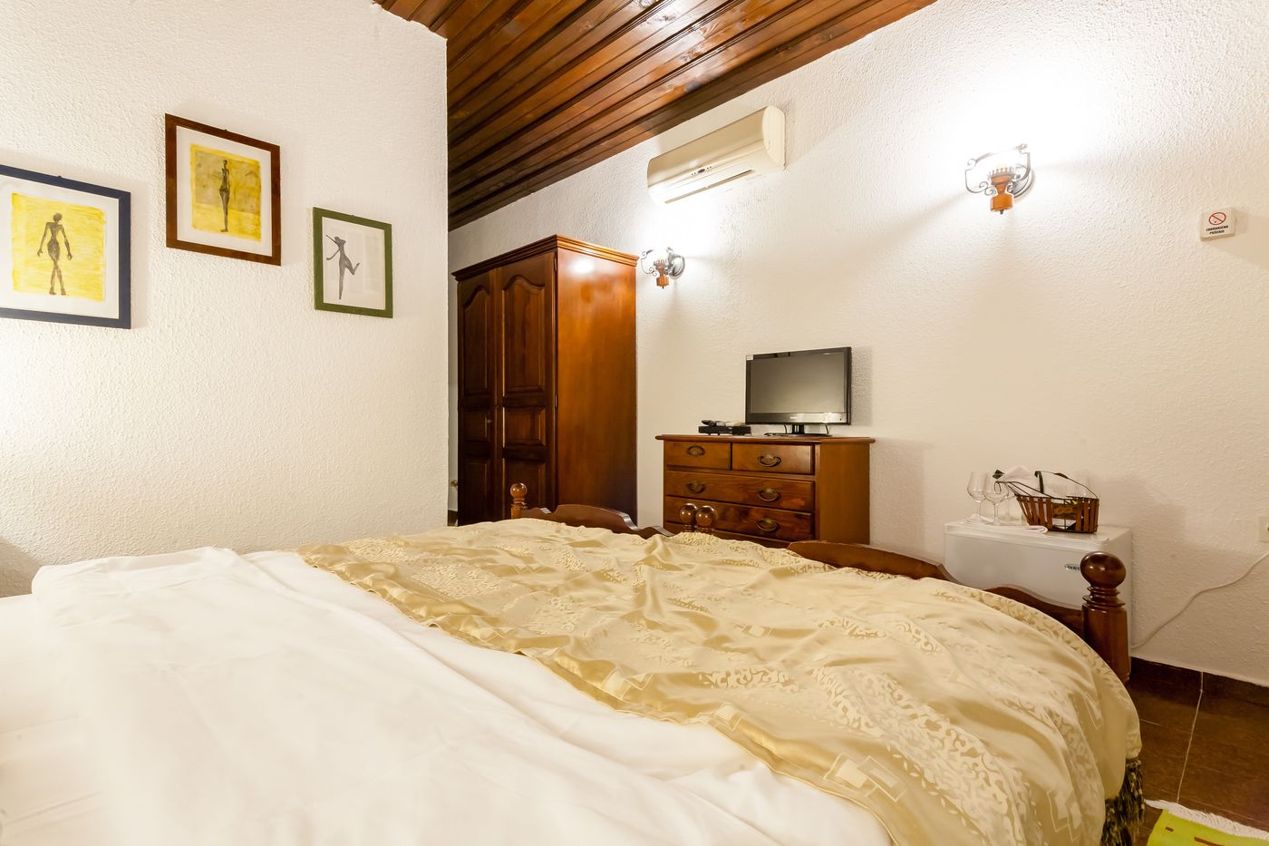 Kulla-e-Balshajve-Room-20