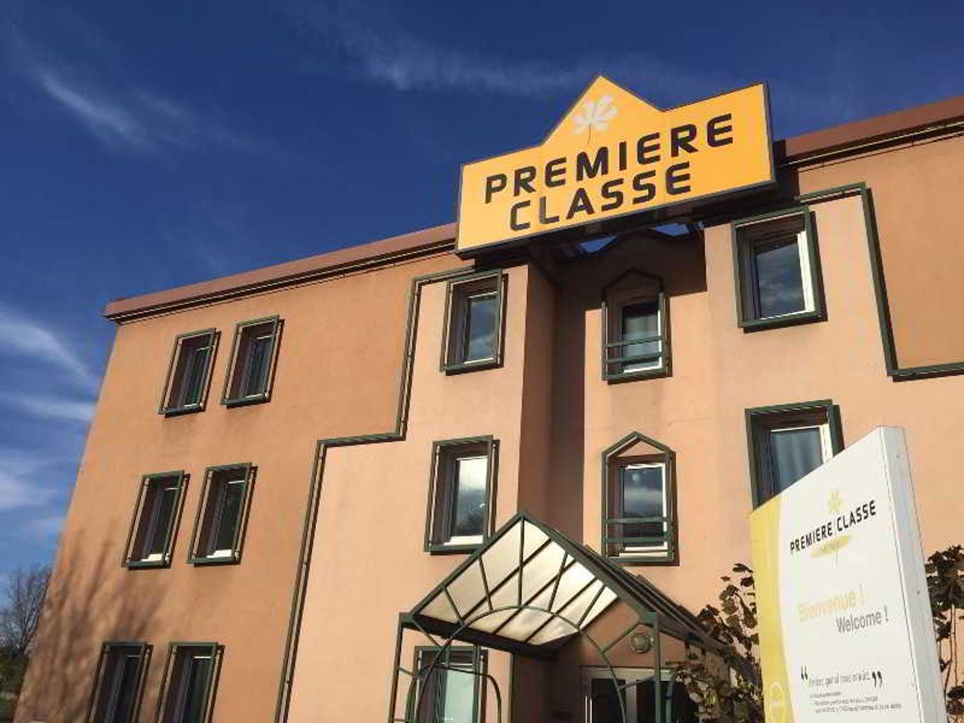 HotelF1 Lyon Bourgoin-Jallieu - France - L'ISLE D'ABEAU - General view - 8