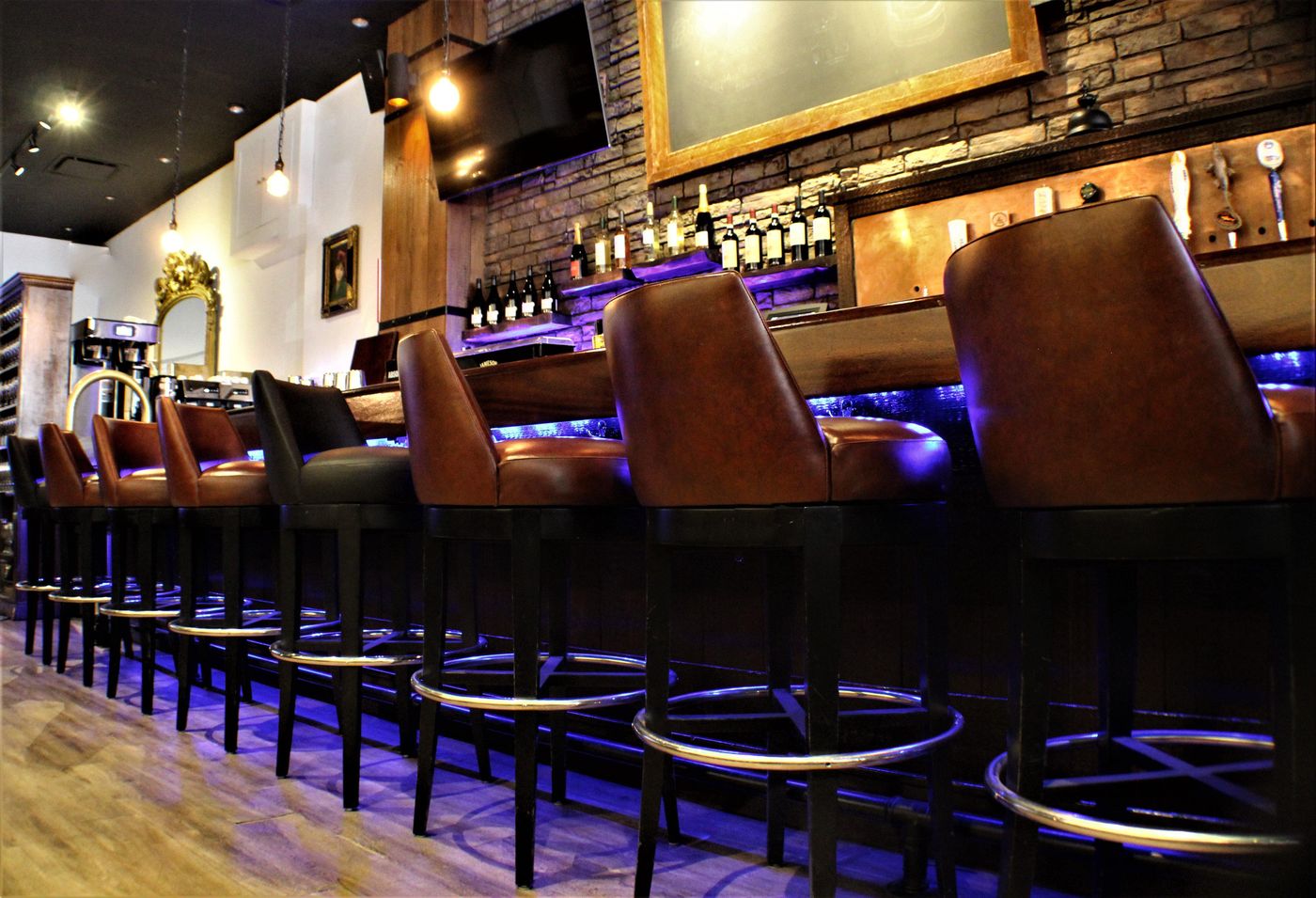 Holiday-Inn-New-York-City---Times-Square-Bar-15