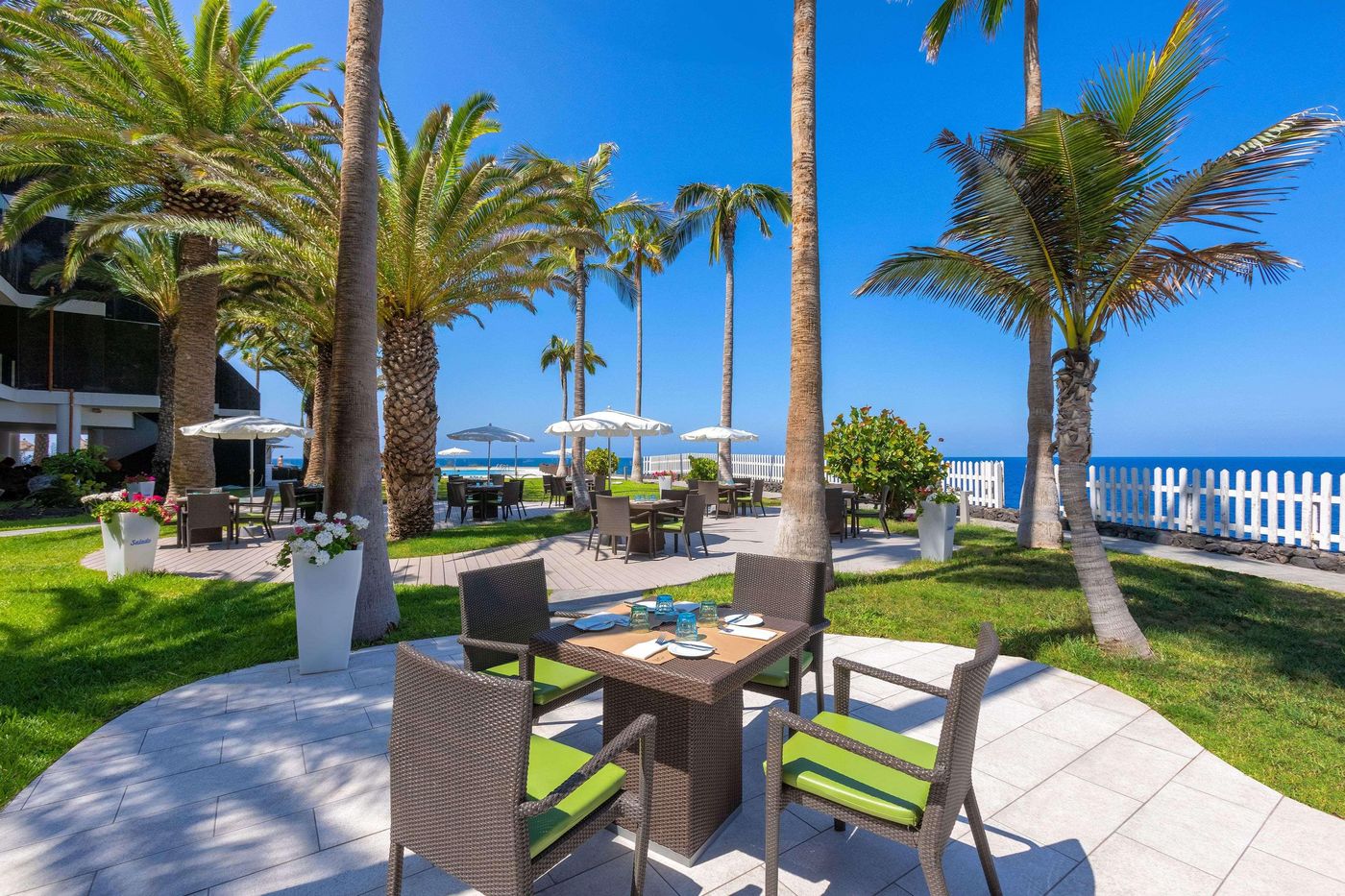 Sol-La-Palma-Apartamentos-Restaurant-9