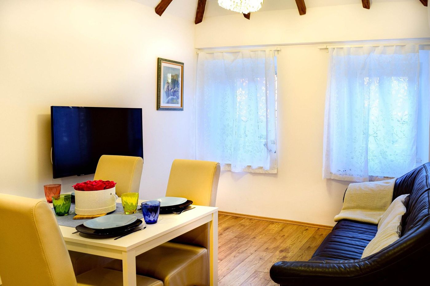 Rilati-Old-Town-Palace-Room-21