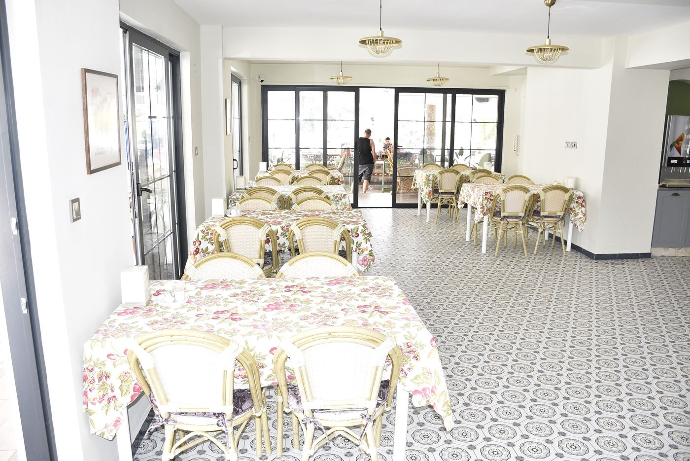 Magic-Tulip-Hotel-General-view-23