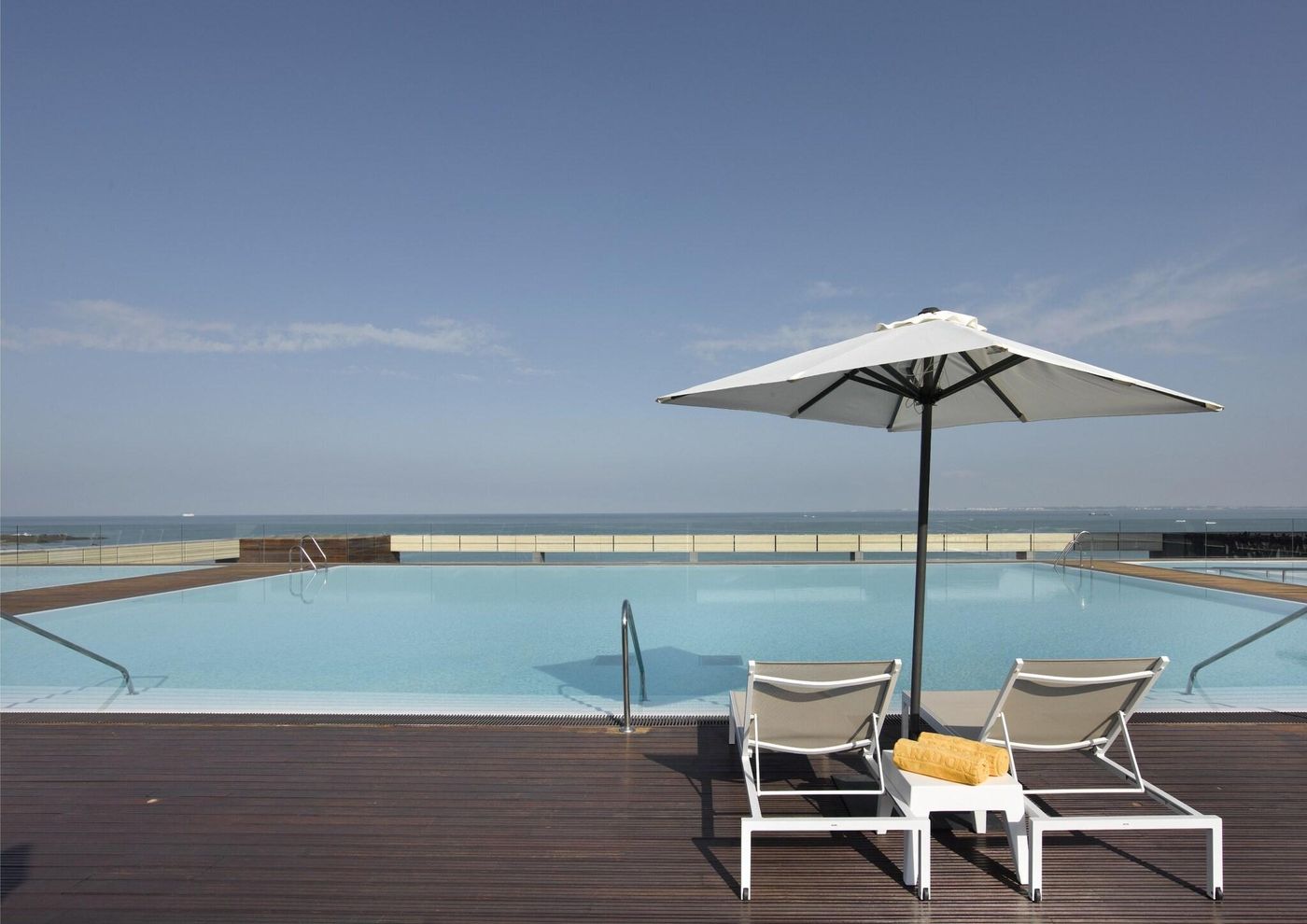 Parador-de-Cadiz-Atl----ntico-Pool-52