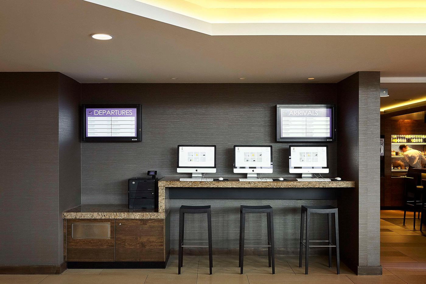 Hyatt-Place-Amsterdam-Airport-Lobby-17