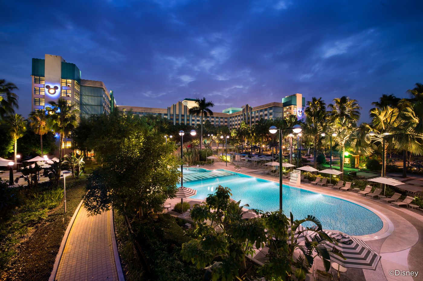 Disney-s-Hollywood-Hotel-General-view-3