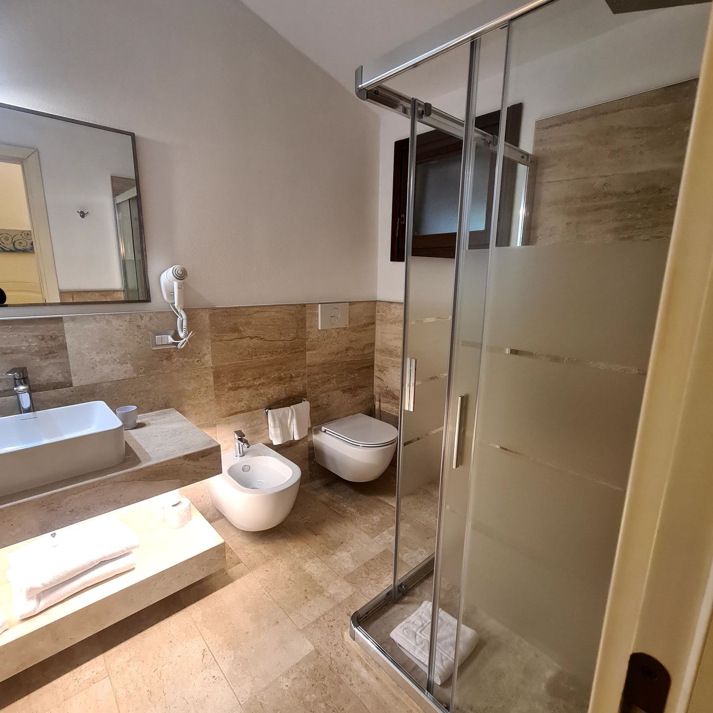 Garden-Beach-Room-28