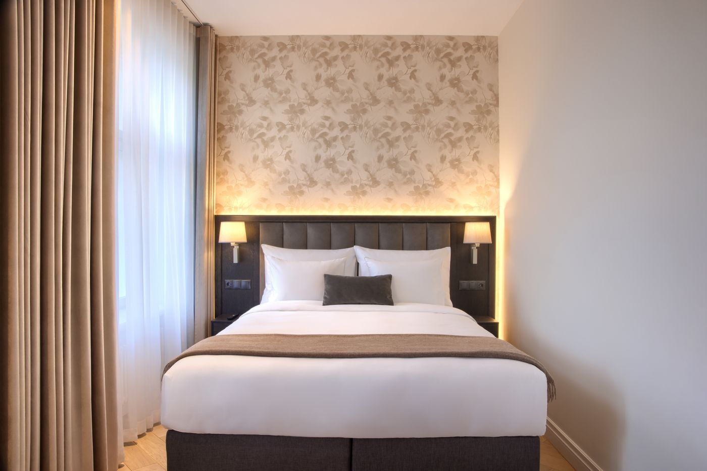Nunne Boutique Hotel-Estonia-Tallinn-Room-10