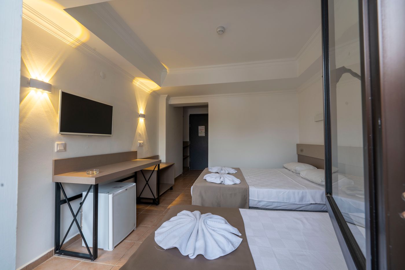 Club-Munamar-Beach-Resort-Room-38