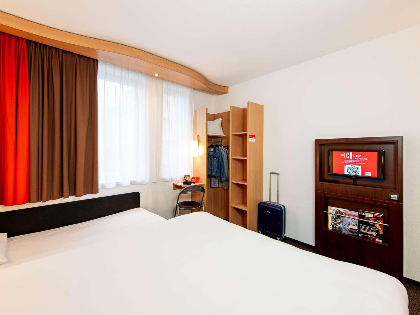 Ibis-Krakow-Stare-Miasto-Room-12