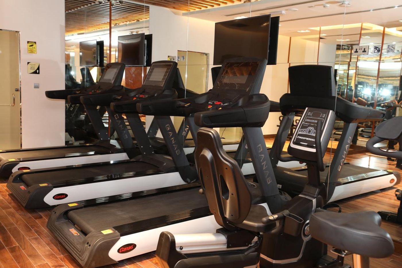 Vip-Hotel-Sports-and-Entertainment-44