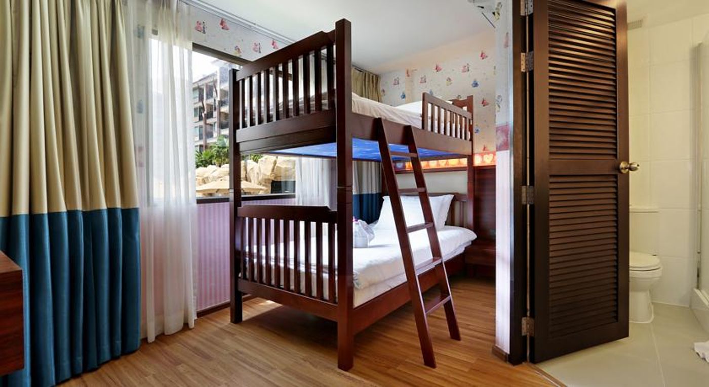 Novotel Phuket Vintage Park