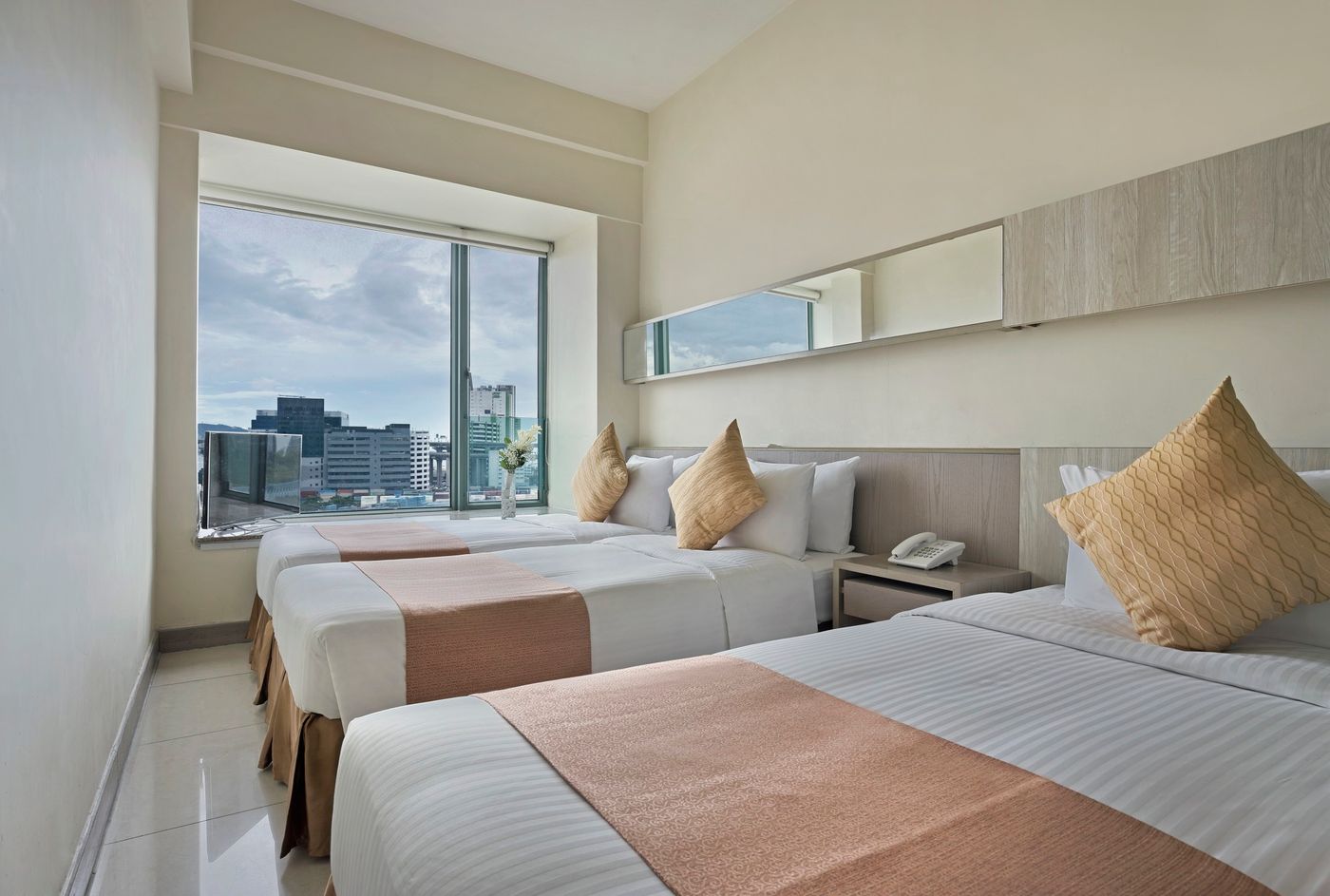 Rambler-Oasis-Hotel-Room-5