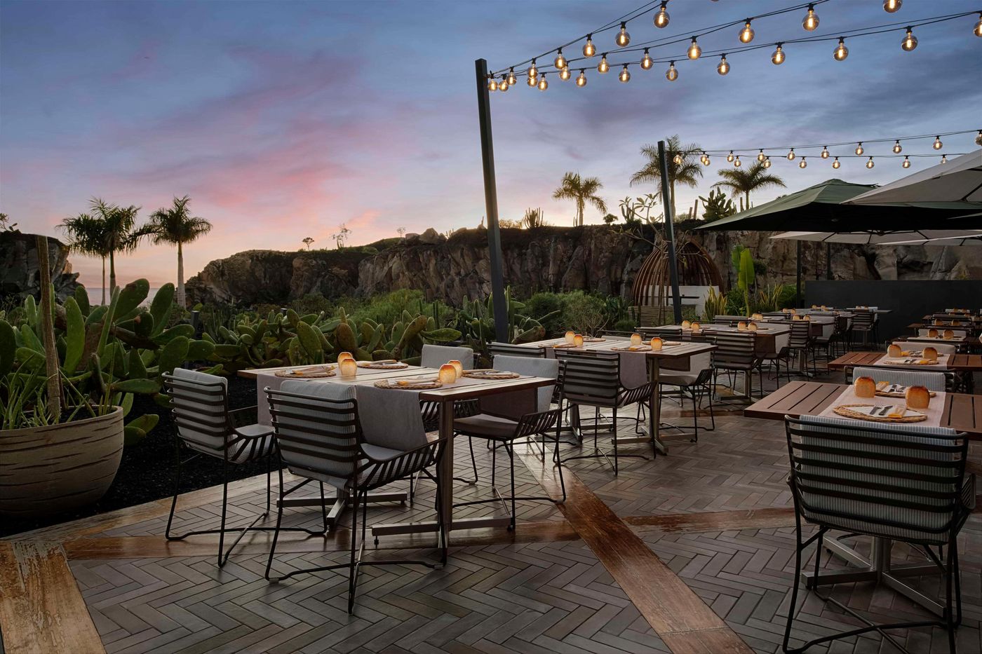 Royal-Hideaway-Corales-Beach---Adults-Only--part-of-Barcel---Hotel-Group-Restaurant-12