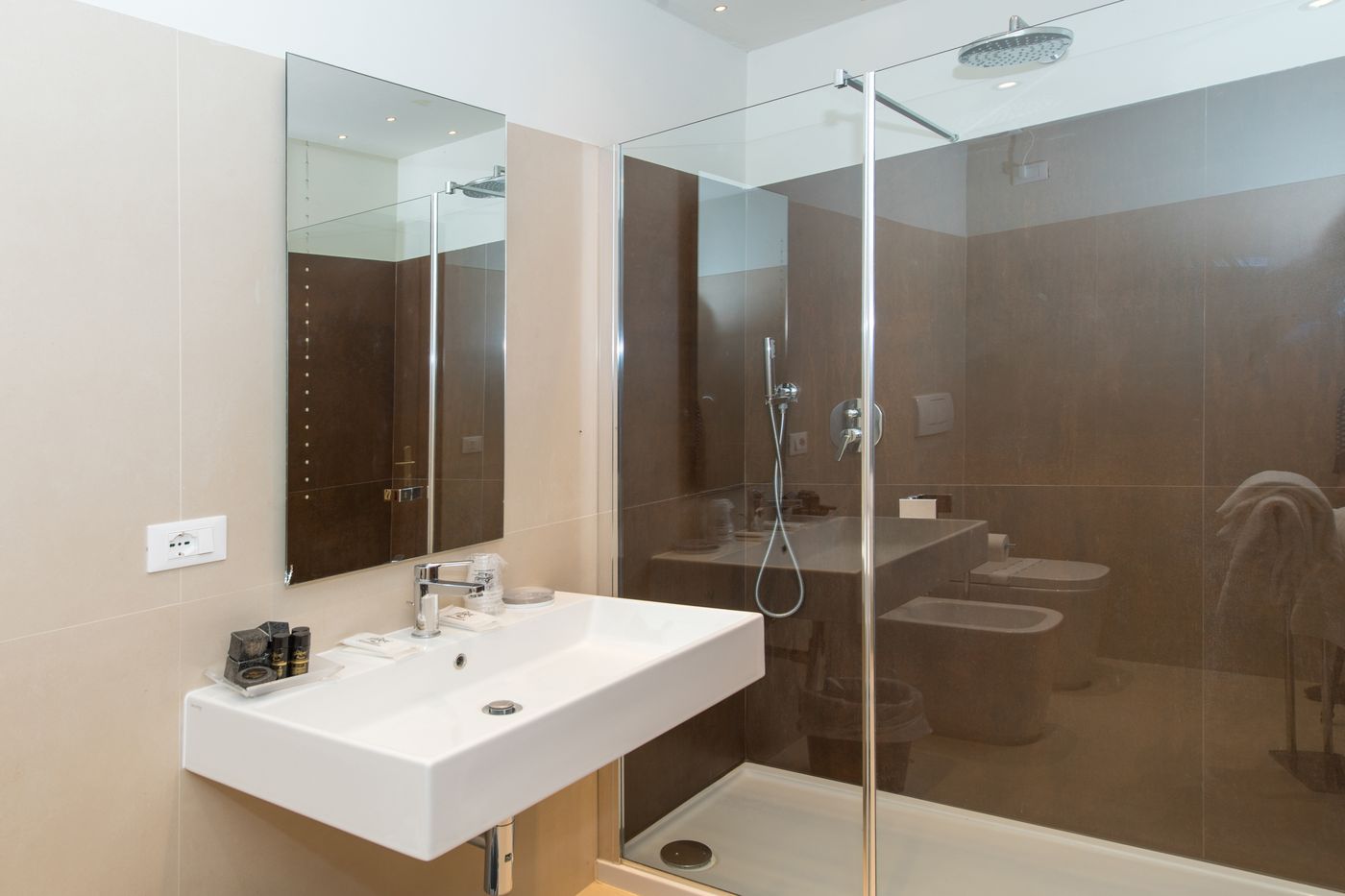 Leon-Bianco-On-The-Grand-Canal-Room-18