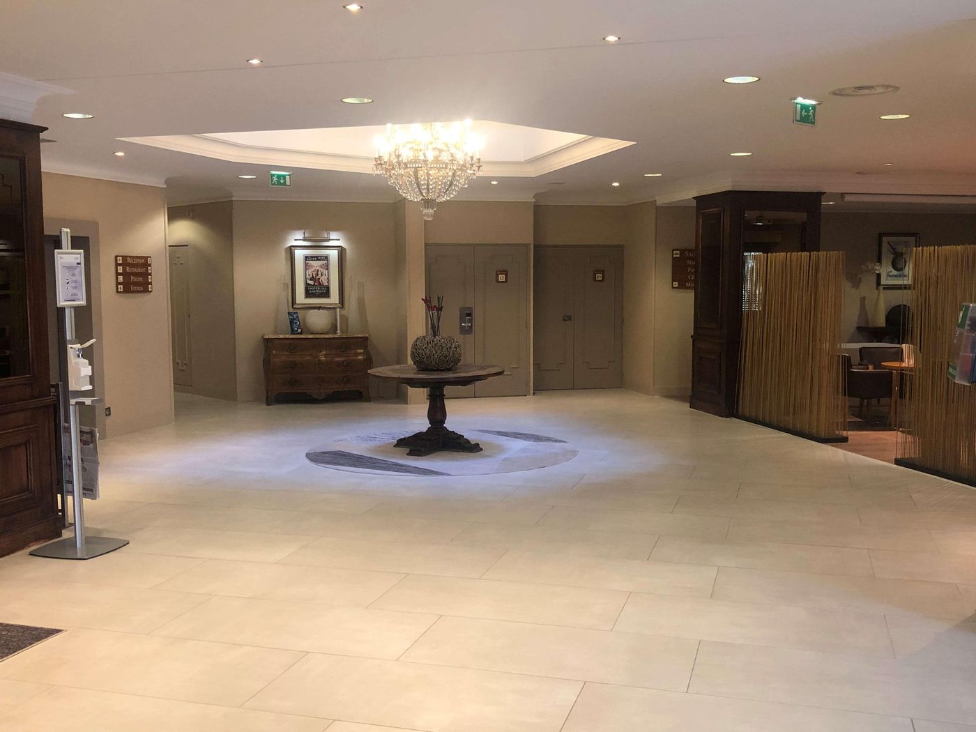 Best Western Marseille Aeroport-France-Vitrolles-Lobby-10