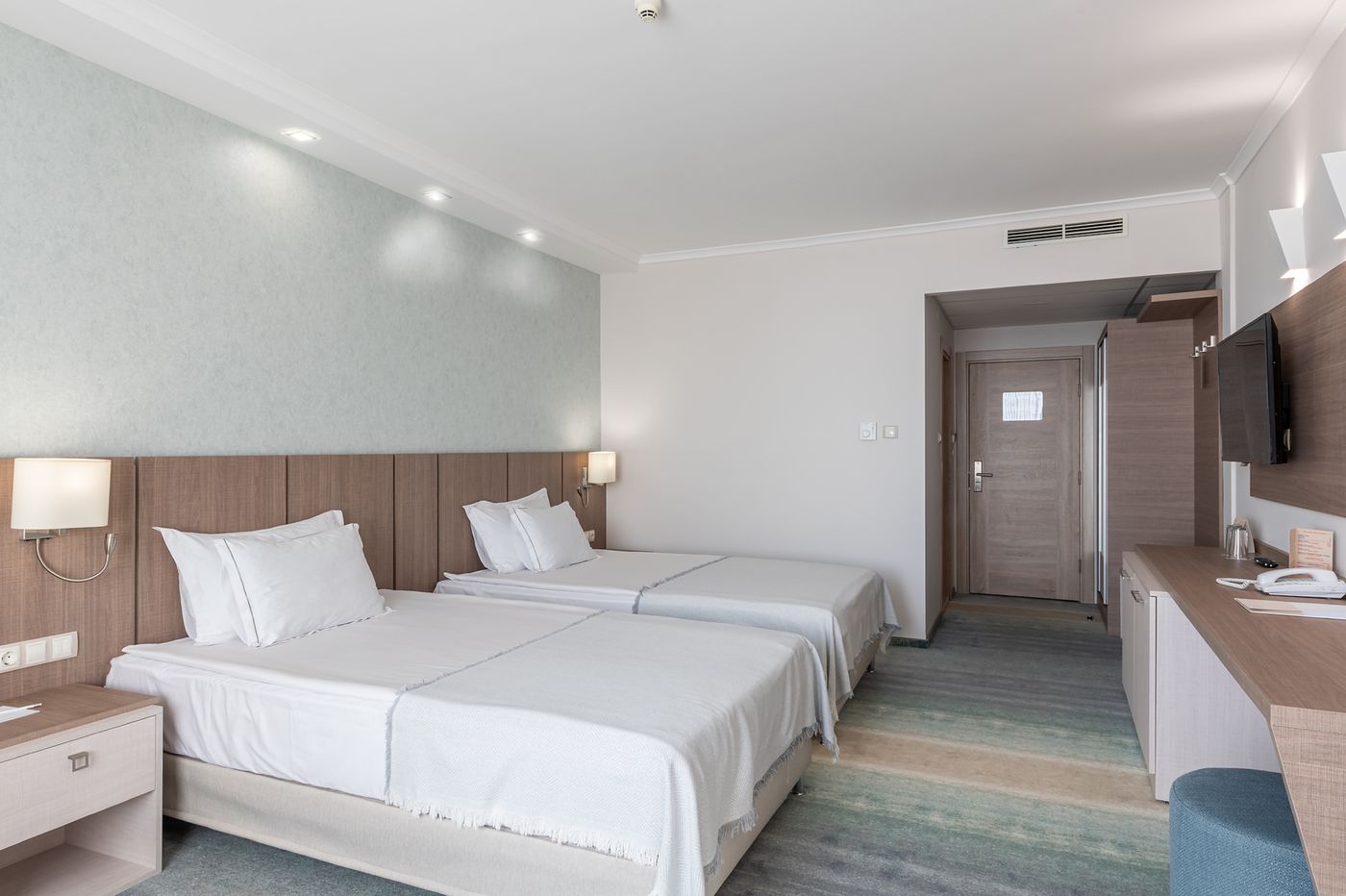 Sentido Neptun Beach