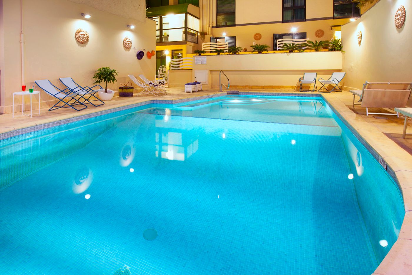 Panorama-Palace-Pool-56