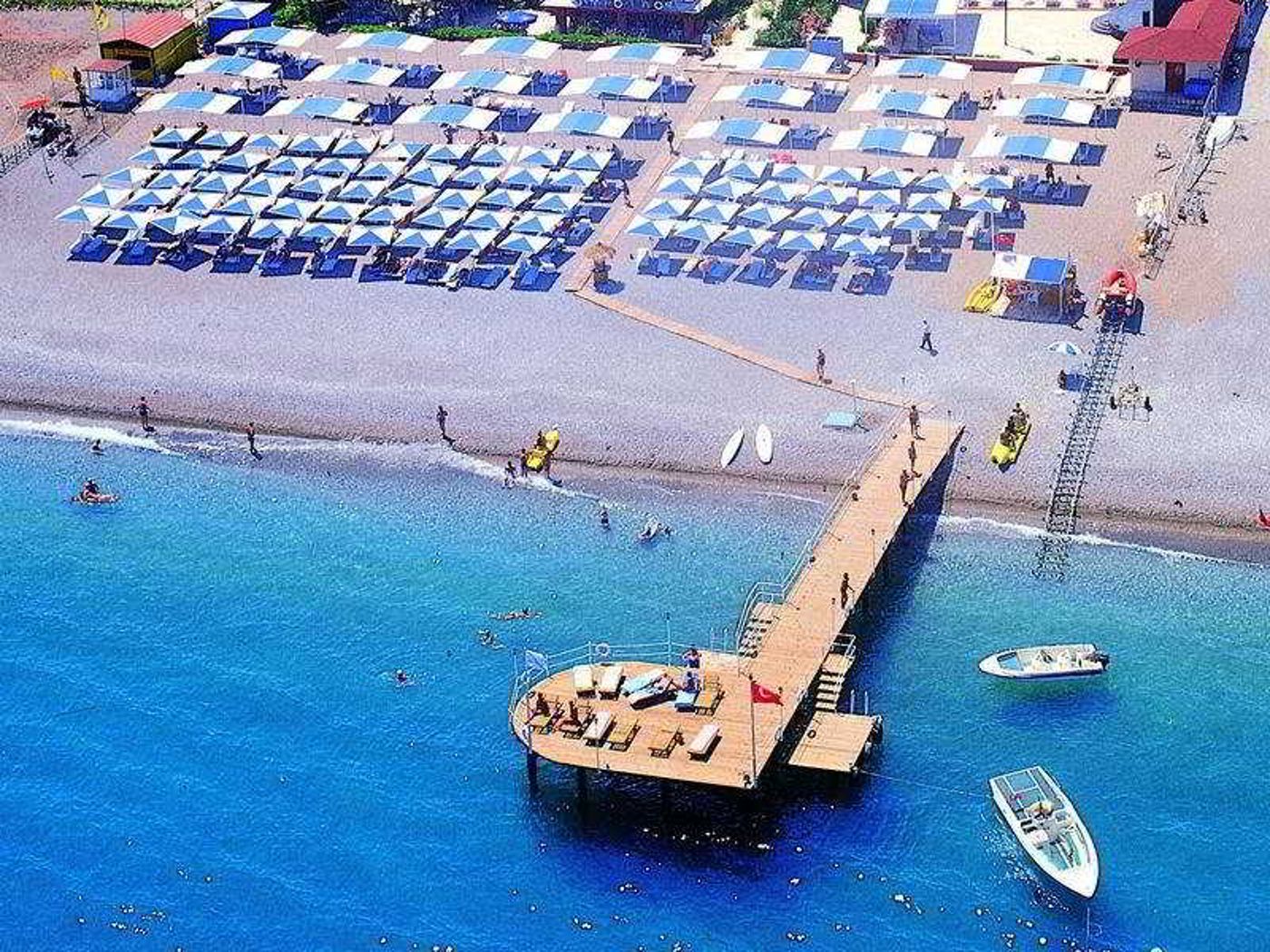 Sailor-s-Beach-Club-Beach-27