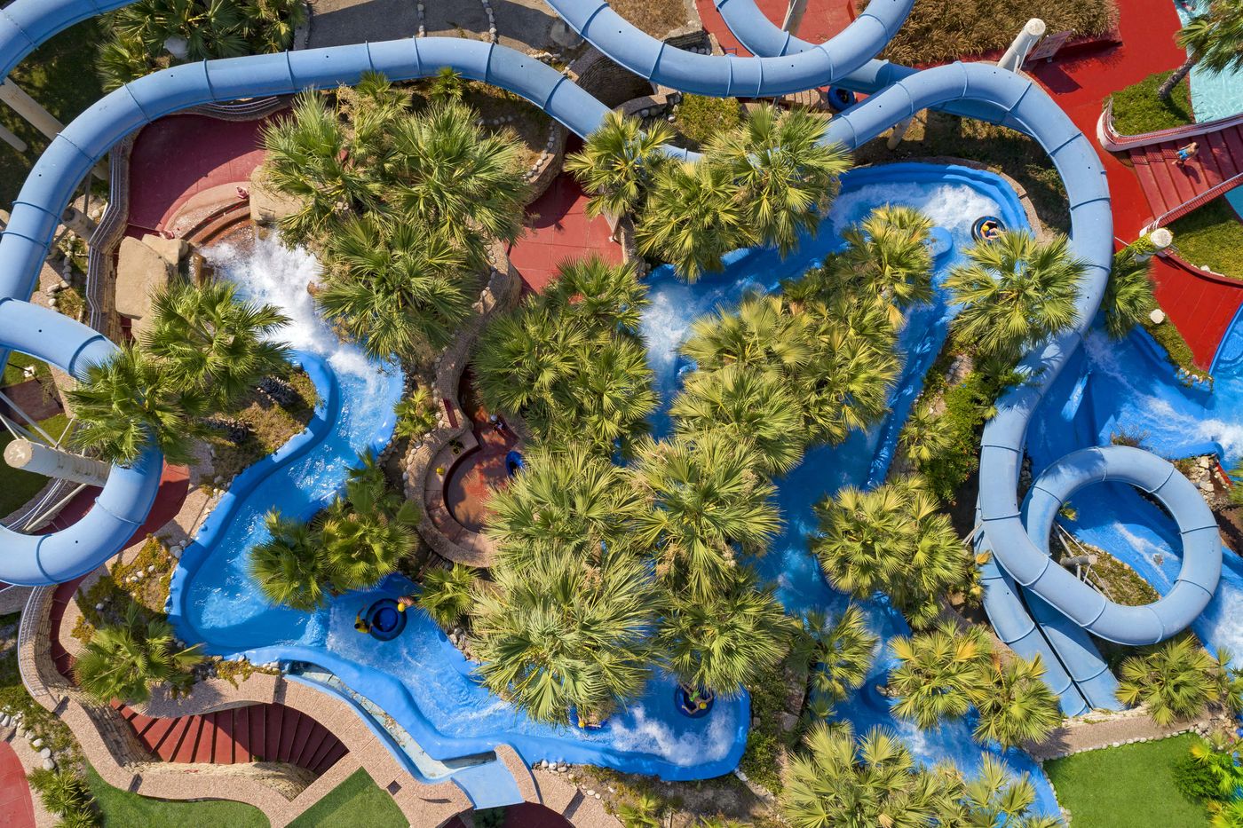 Seven-Seas-Hotel-Blue-Pool-9