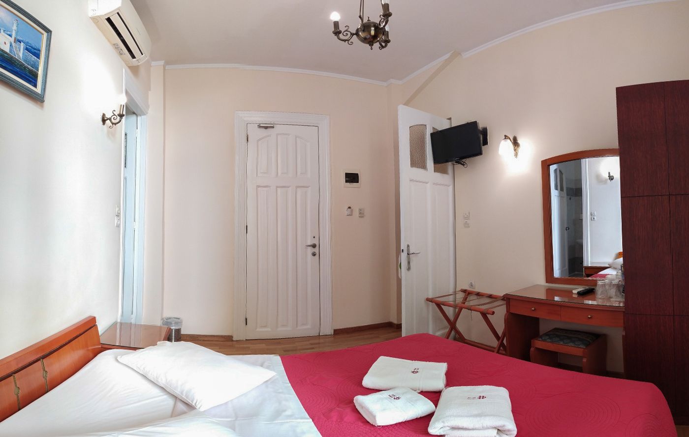 Cecil-Hotel-Athens-Room-28
