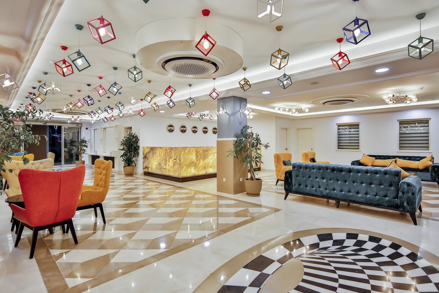 Crystal Club World of Colours