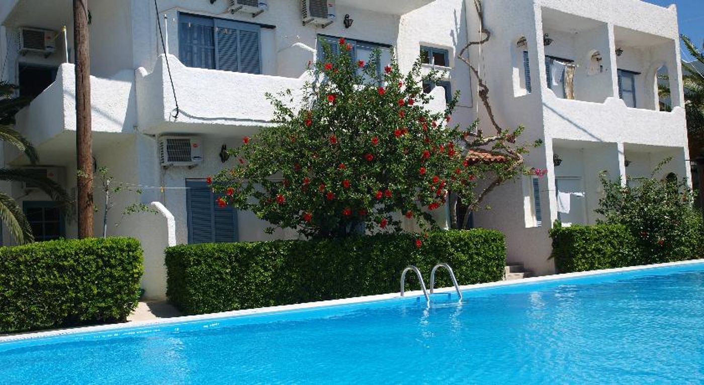 Apollo Studios & Apartments