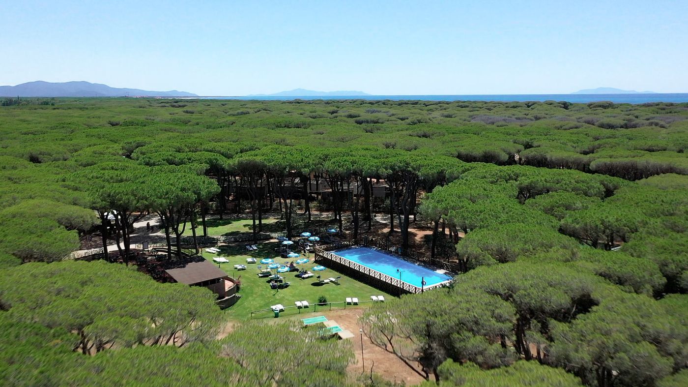 Gitavillage-Le-Marze-Pool-57