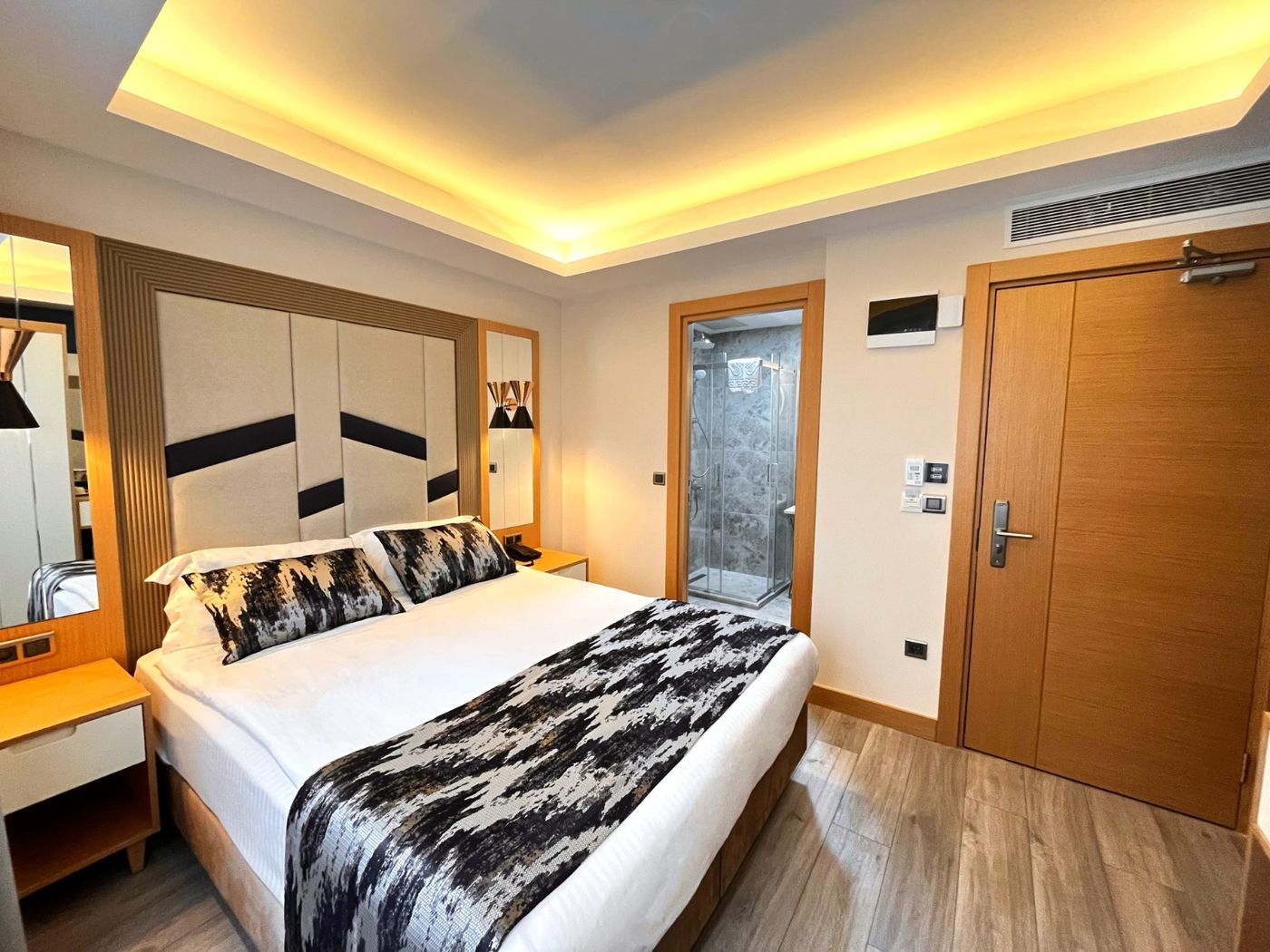 Downtown Sirkeci Hotel-Turkey-ISTANBUL-Room-4