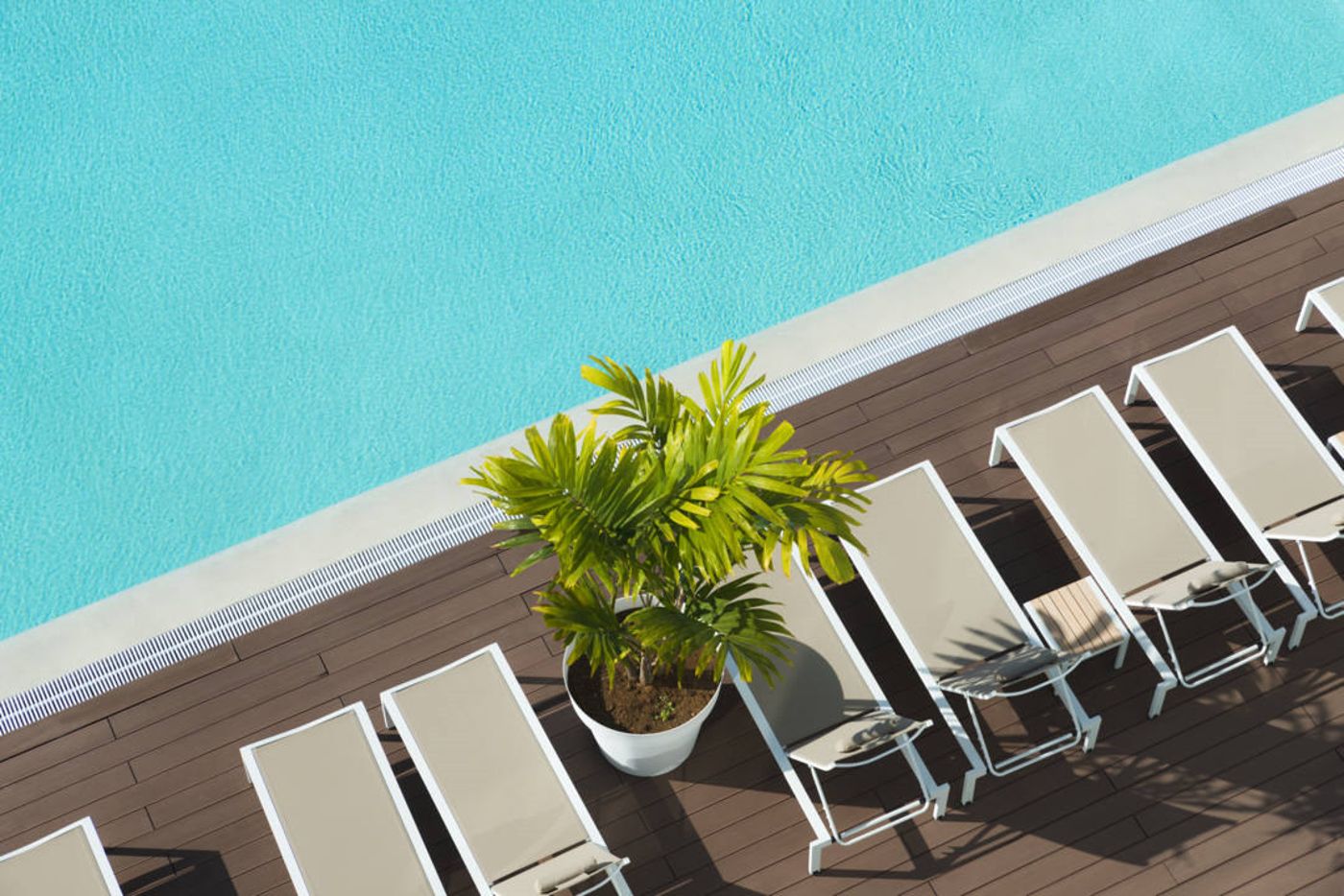 Hotel-Atlantic-Mirage-Suites---SPA-Pool-10