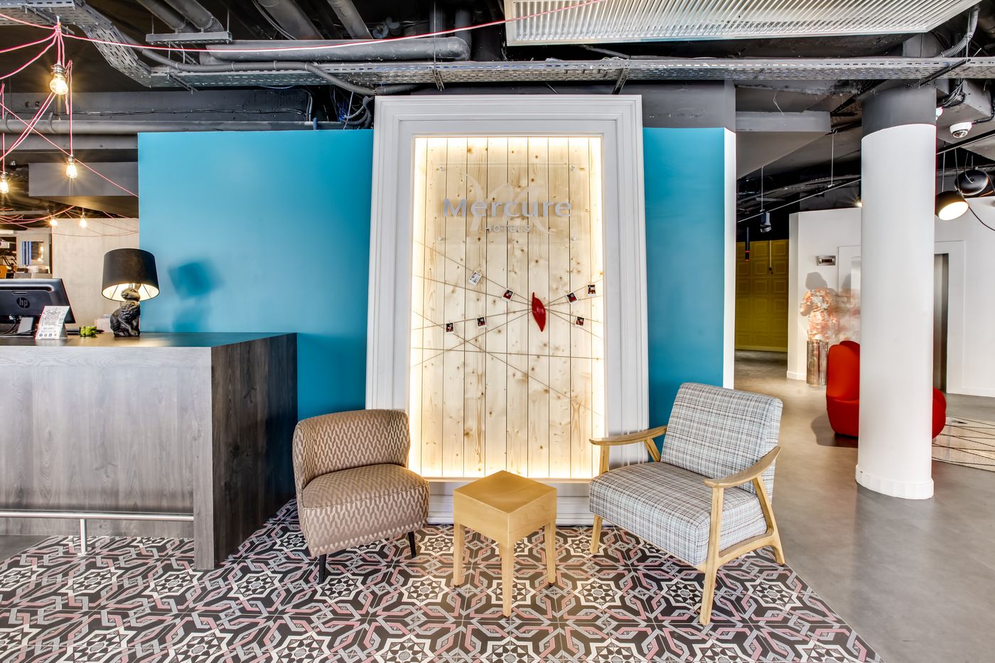 Hotel-Mercure-Paris-Gare-Montparnasse-Lobby-8