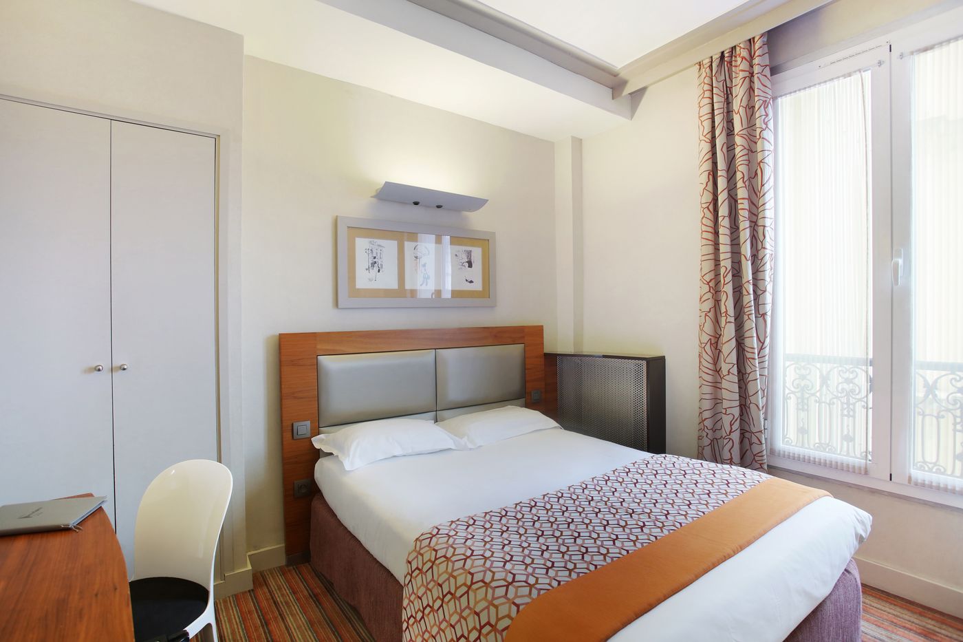 Hotel-Berne-Opera-Room-24