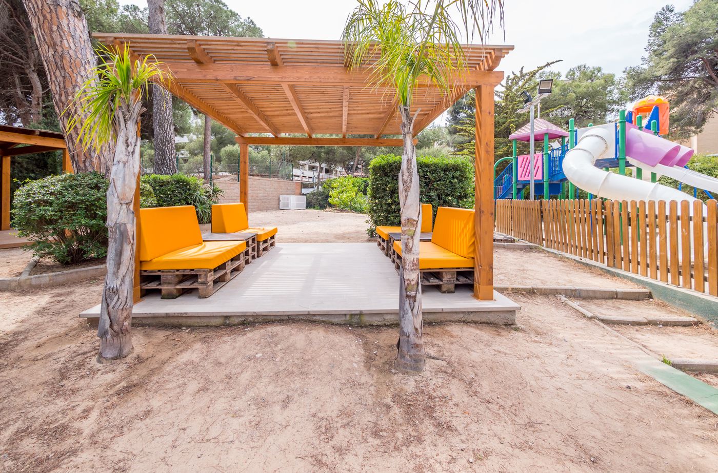 Golden-Avenida-Family-Suites-Terrace-43