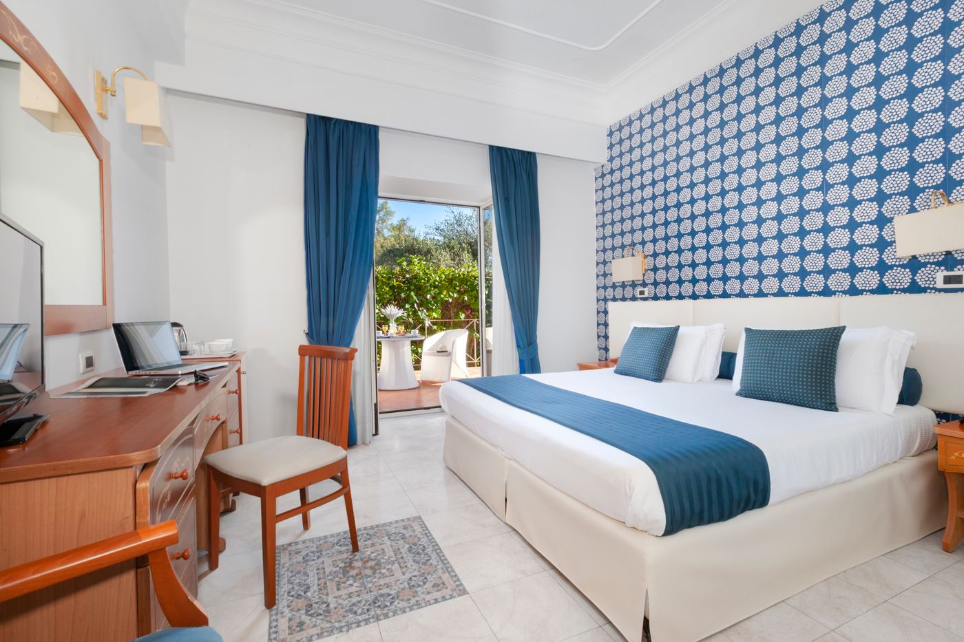 Atlantic-Palace-Room-12