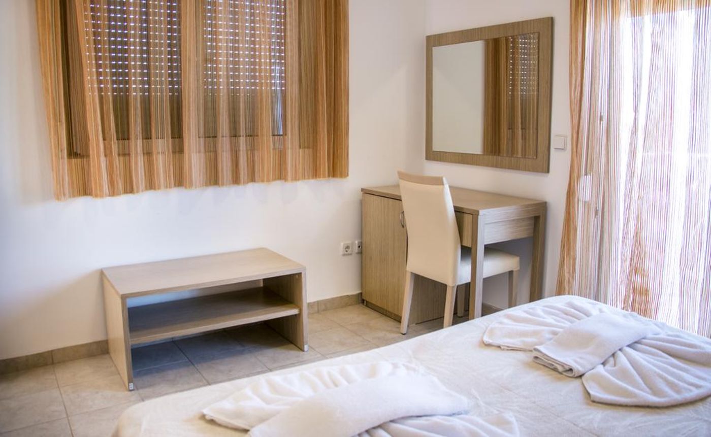 Gennadi Garden Apartments