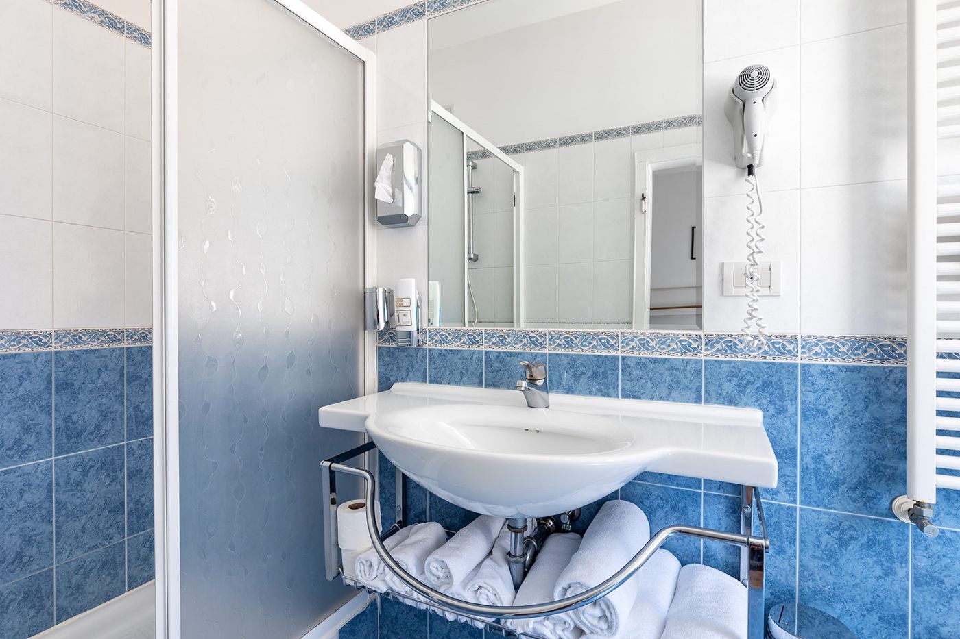 Hotel-Rivamare-Room-15