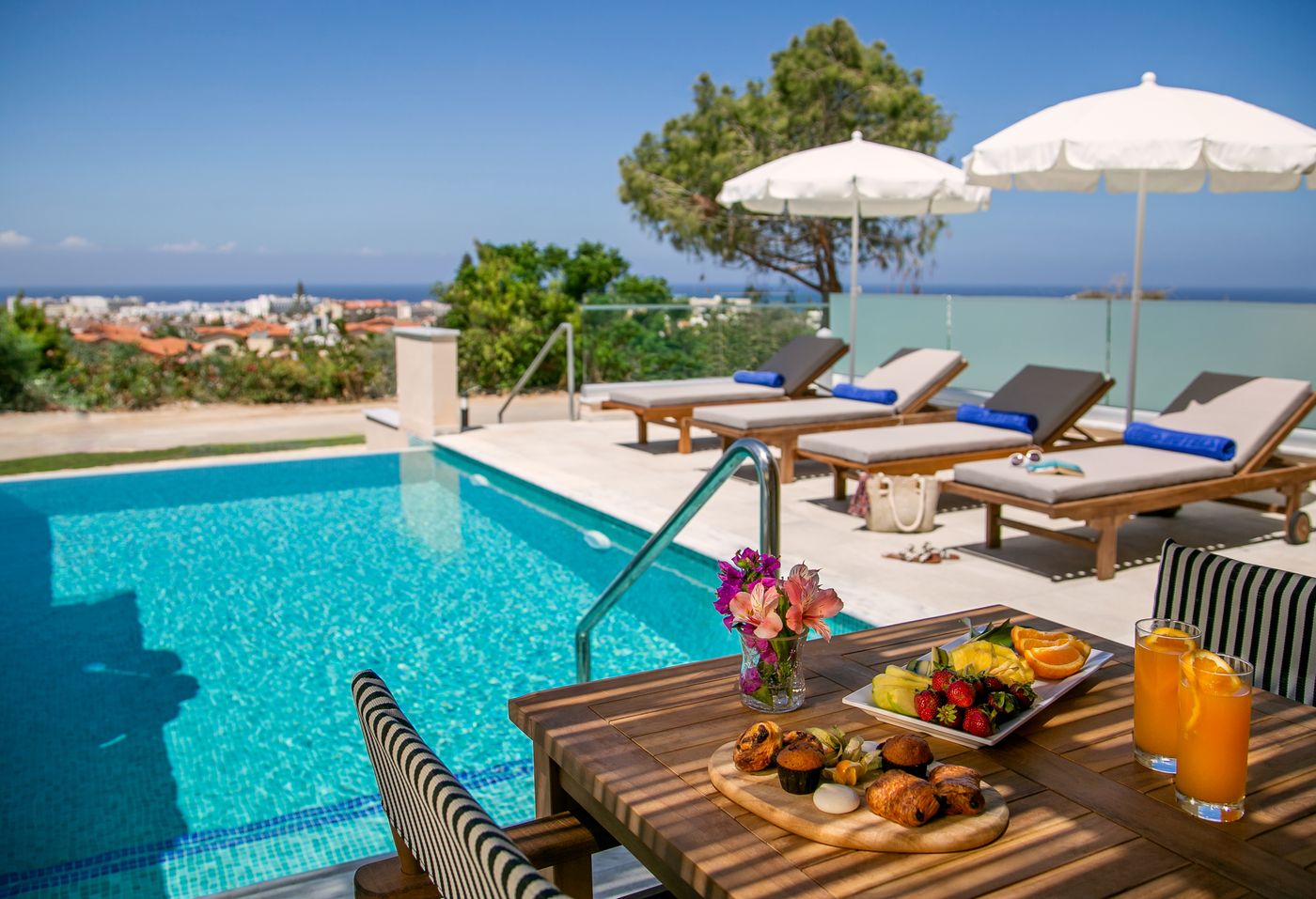 Louis-St-Elias-Resort---Waterpark-Room-24