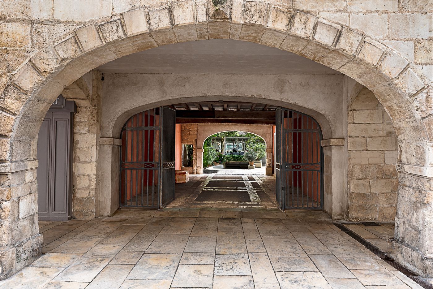 Maison Des Ambassadeurs-France-LA ROCHELLE-General view-3