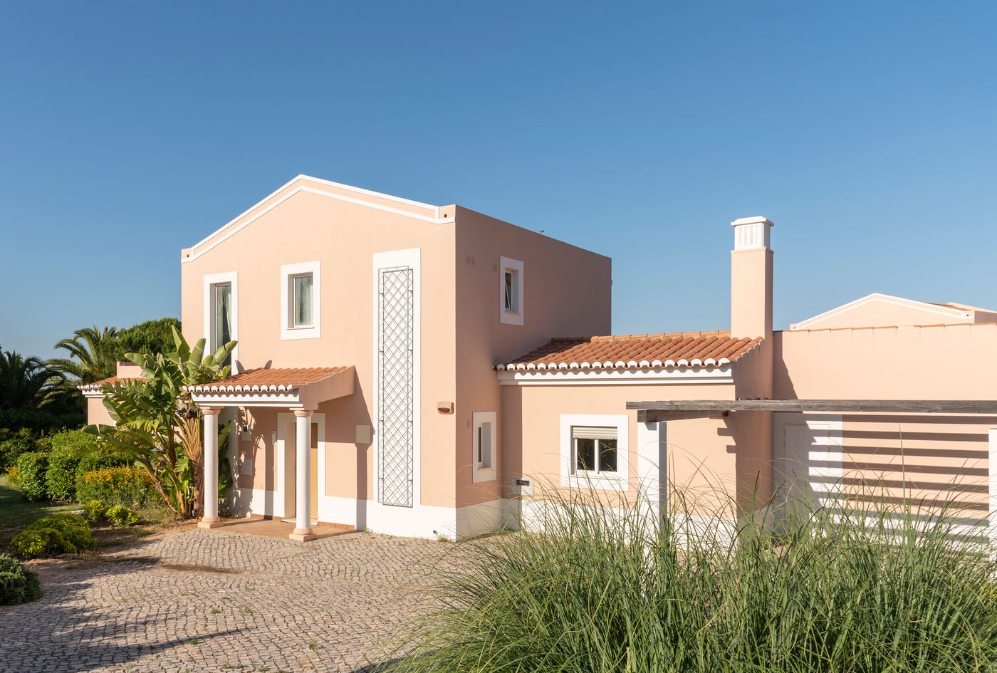 Vale-da-Lapa-Village-Resort-Room-15