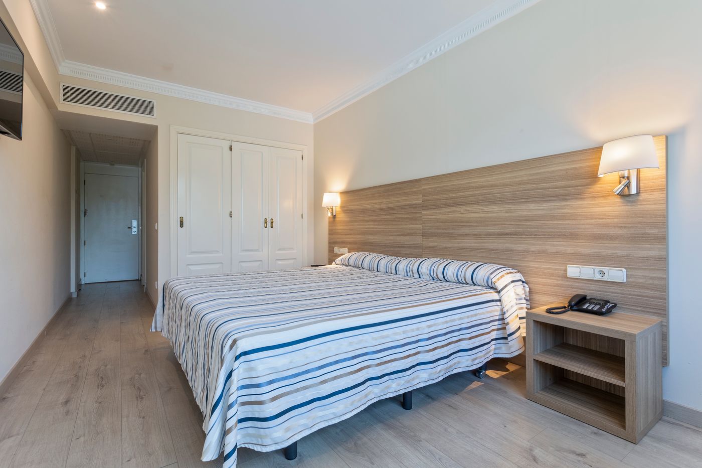 Osuna-Feria-Madrid-Room-18