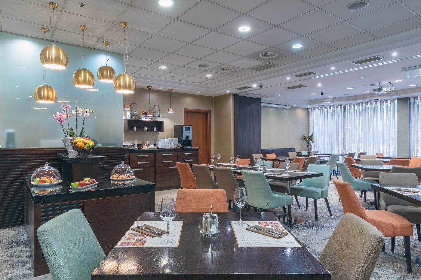 Hotel-Lion-s-Garden-Restaurant-14