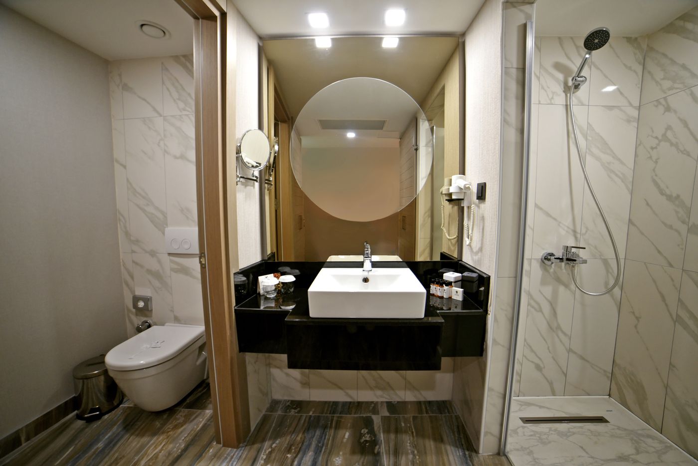 Royal-Wings-Hotel-Room-36