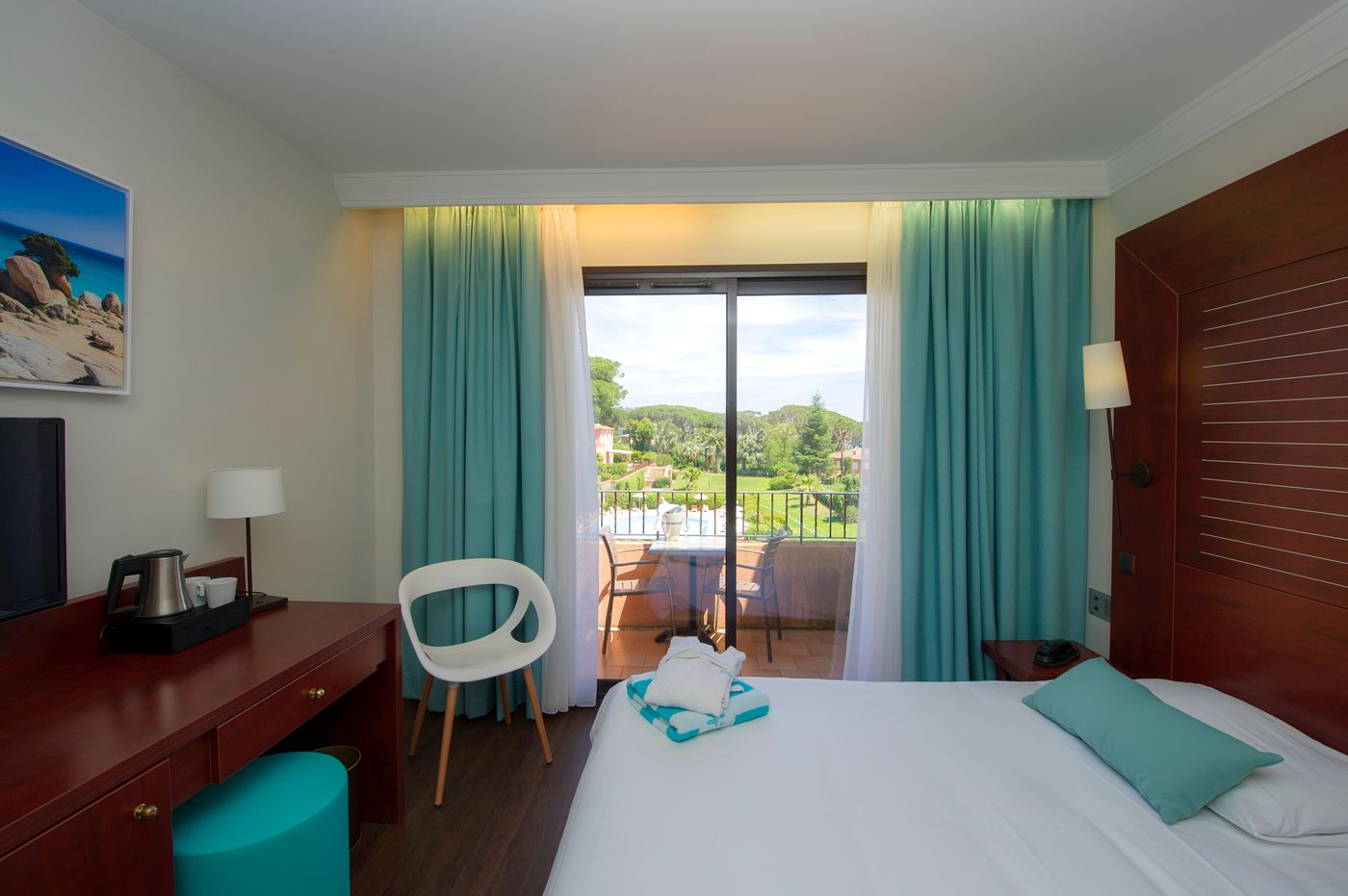 Les-Jardins-de-Sainte-Maxime-Room-13