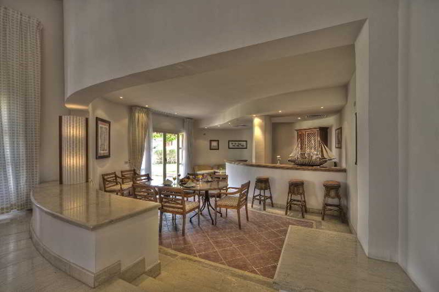 Laguna-Vista-Beach-Resort-Room-42