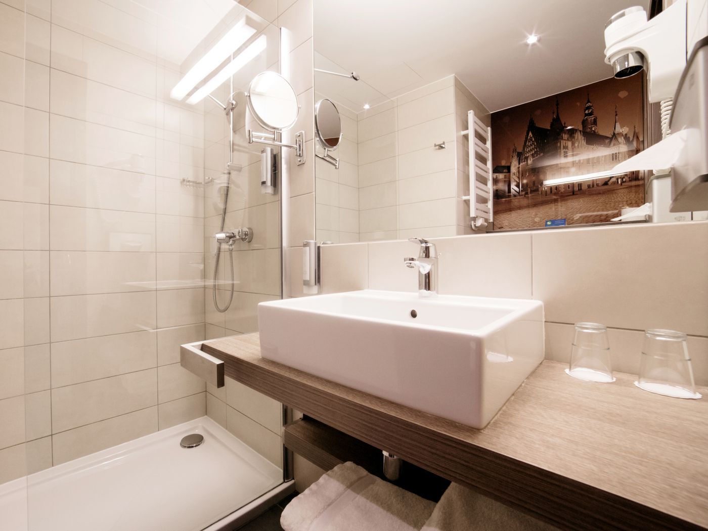 Q Hotel Plus Wroclaw-Poland-WROCLAW-Room-9