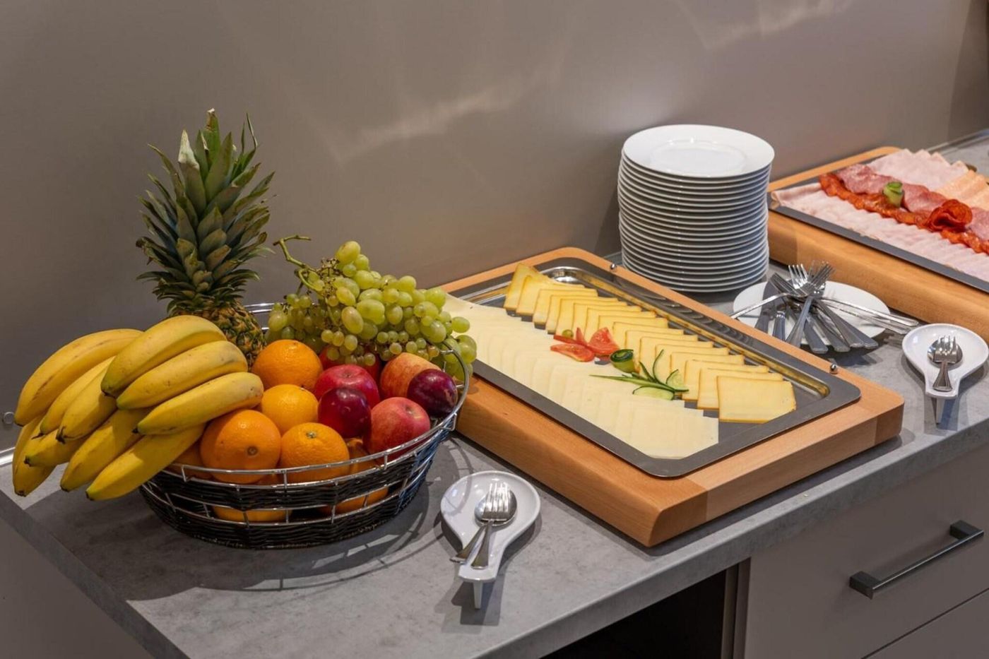 Sky-Hotel-Prague-Restaurant-11