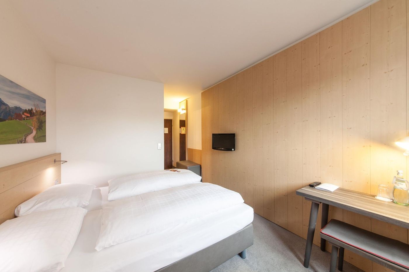 Sure-Hotel-by-Best-Western-Muenchen-Hauptbahnhof-Room-29