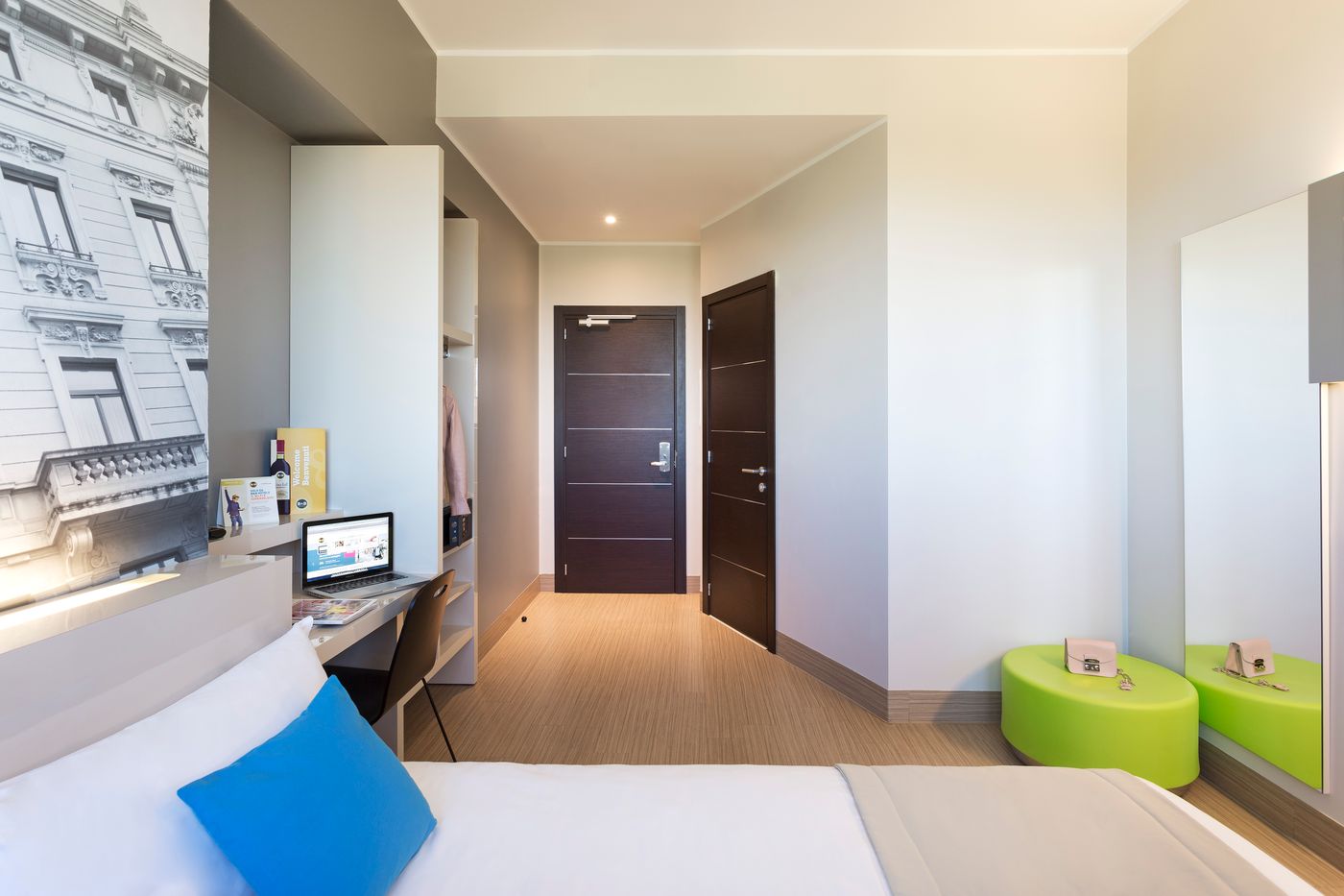 B-B-Hotel-Milano-Cenisio-Garibaldi-Room-16