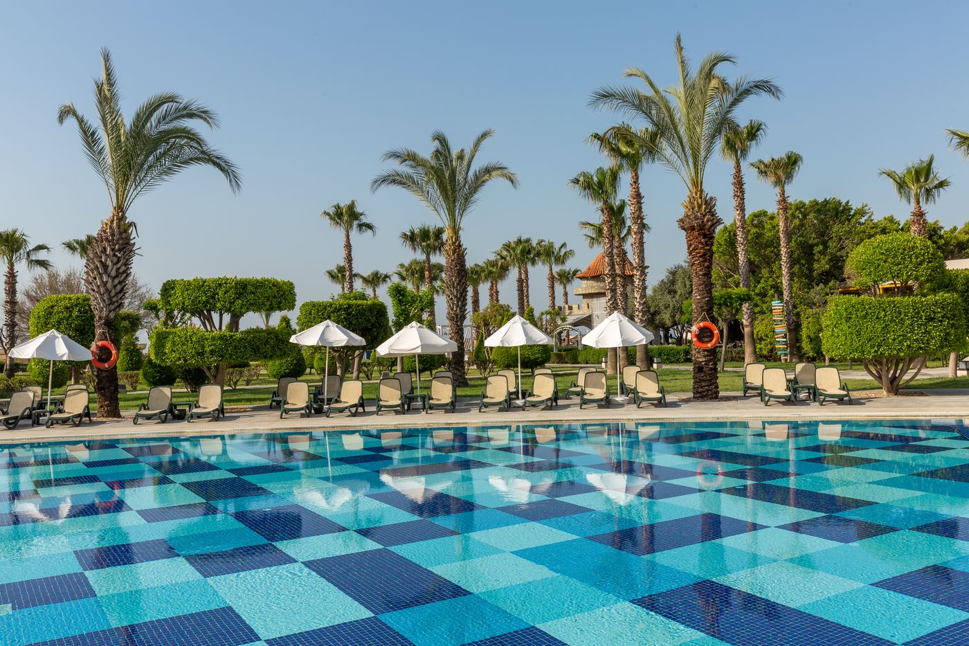 Sherwood-Exclusive-Lara-Pool-7