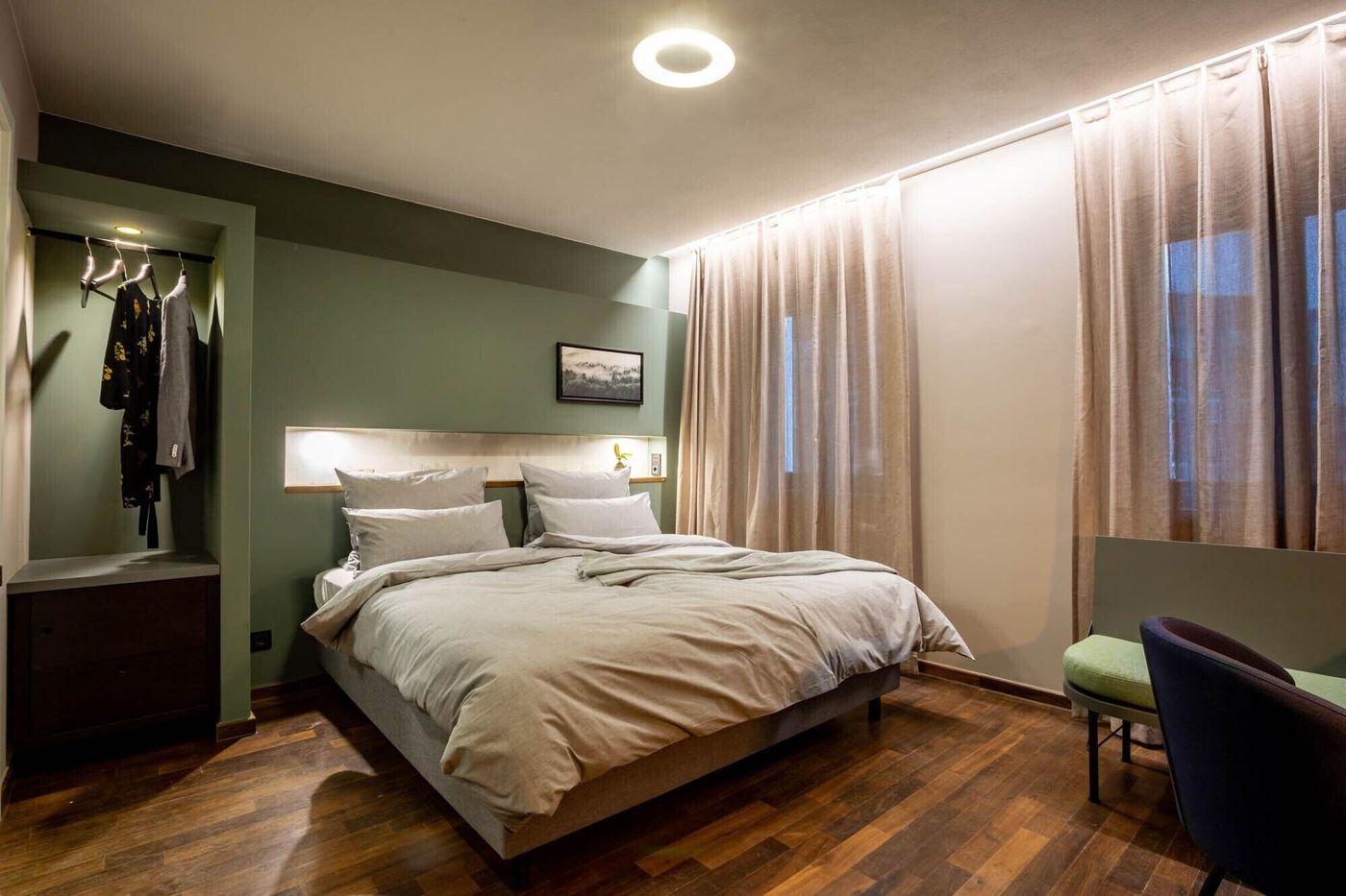 The-Circus-Hotel-Room-39