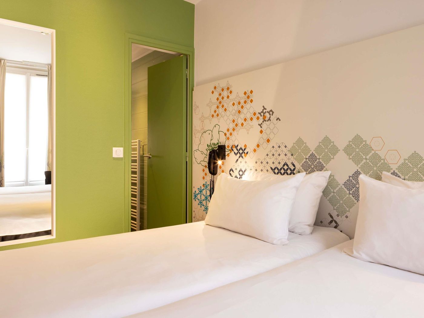 ibis-Styles-Paris-Gare-Saint-Lazare-Room-32